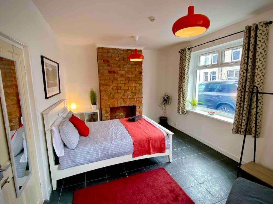 Brickworks - 2 Bedrooms, 15 Mins Walk To The Centre, With Garden Cardiff Extérieur photo